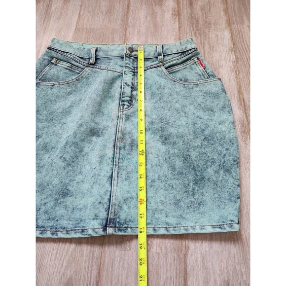 Studbaker Blue Acid Wash Denim Jean Mini Skirt Pockets Sz 15/16 EUC Classic - Picture 7 of 9